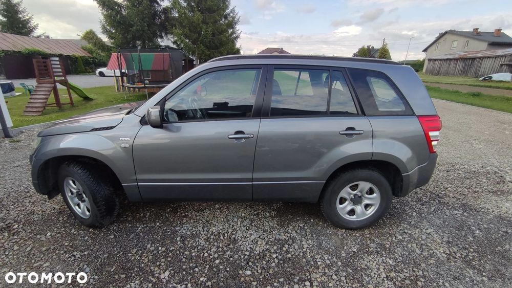 Suzuki Grand Vitara 1.9 DDiS - 8
