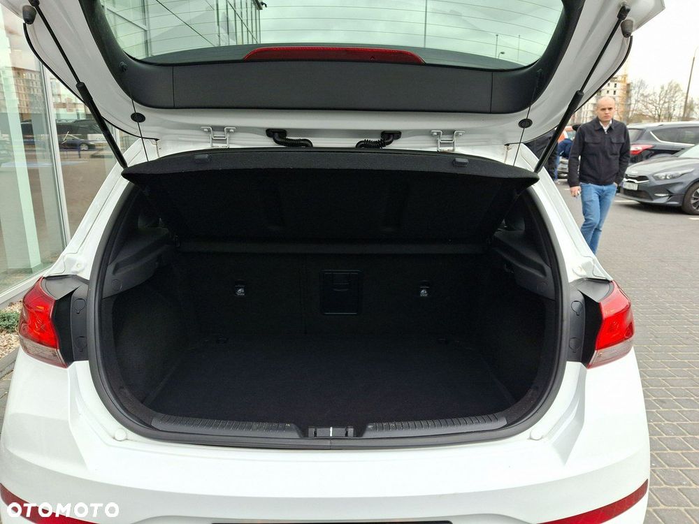 Hyundai i30 1.5 DPI Comfort - 13