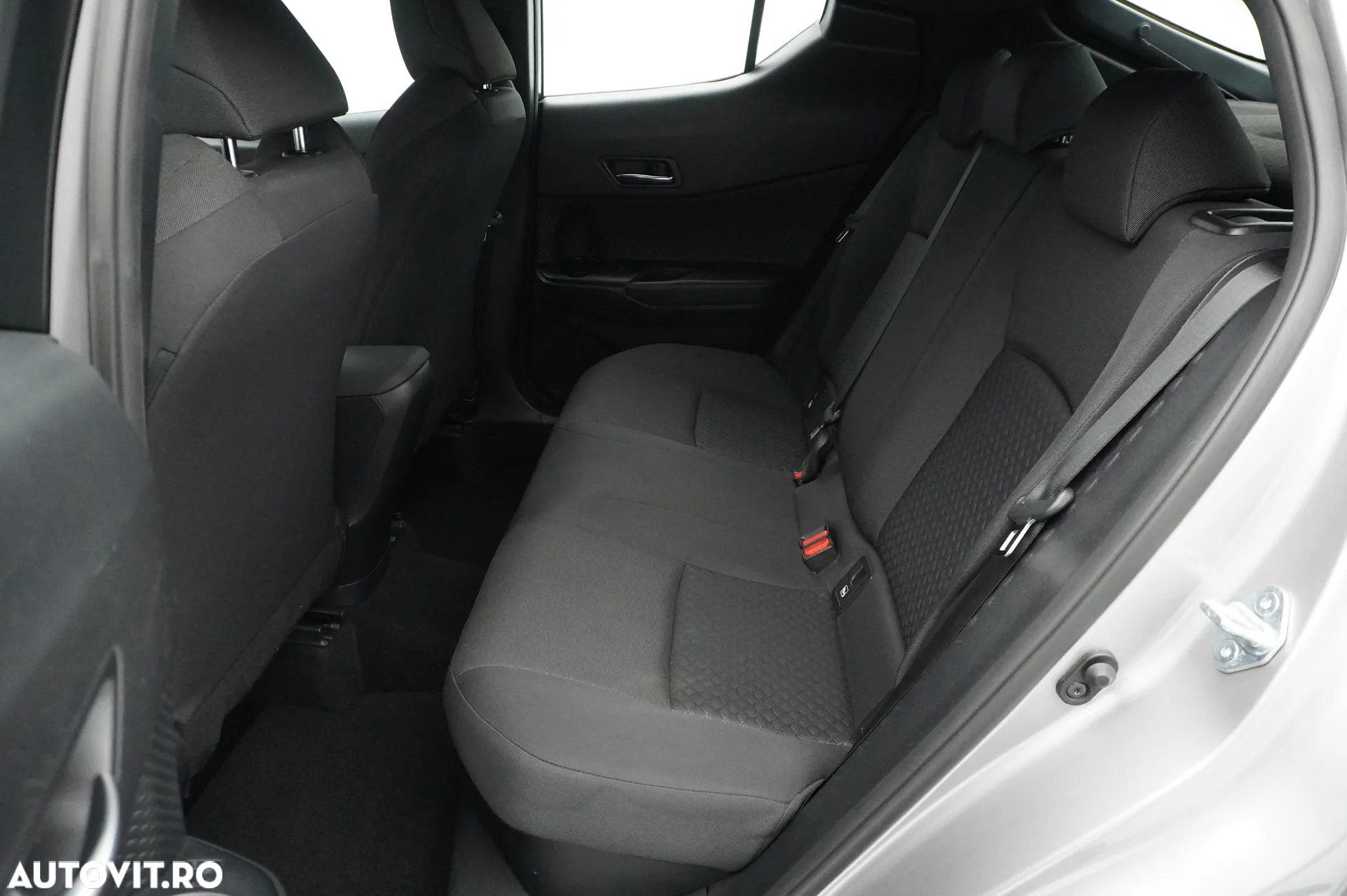 Toyota C-HR 1.8 HSD 122 CP 4x2 CVT Core - 10