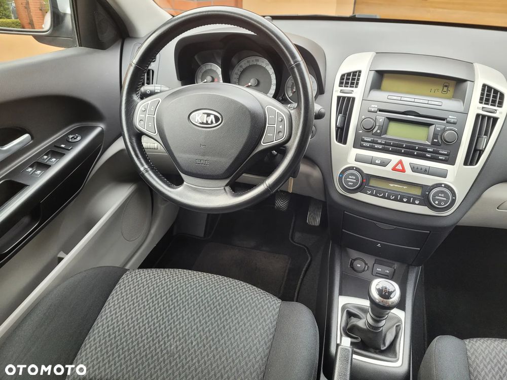 Kia Ceed 1.6 CVVT EX - 11