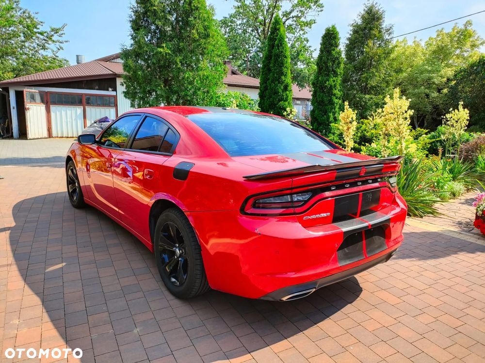 Dodge Charger - 4