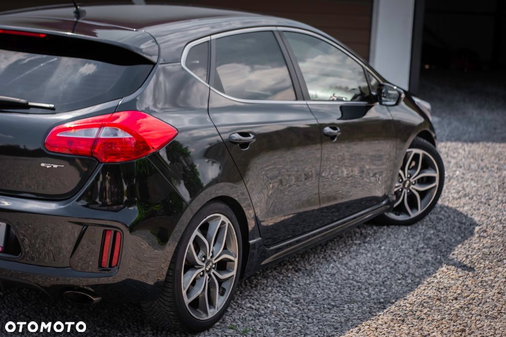 Kia Ceed 1.6 T-GDI GT - 8