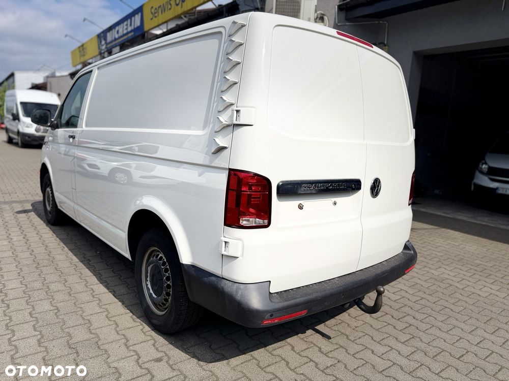 Volkswagen Transporter - 4