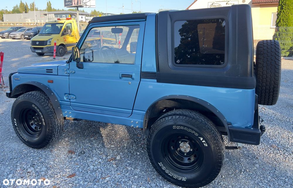 Suzuki Samurai 1990 photo 3