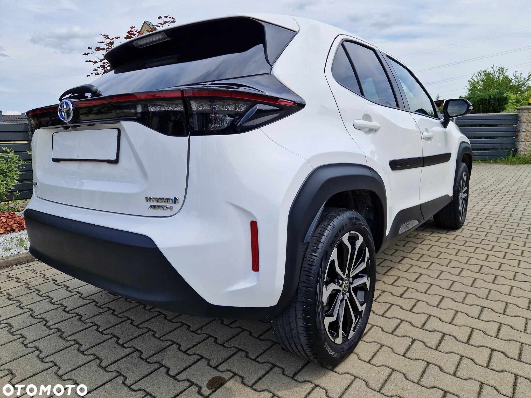 Toyota Yaris Cross Hybrid 1.5 Comfort 4x4 - 11