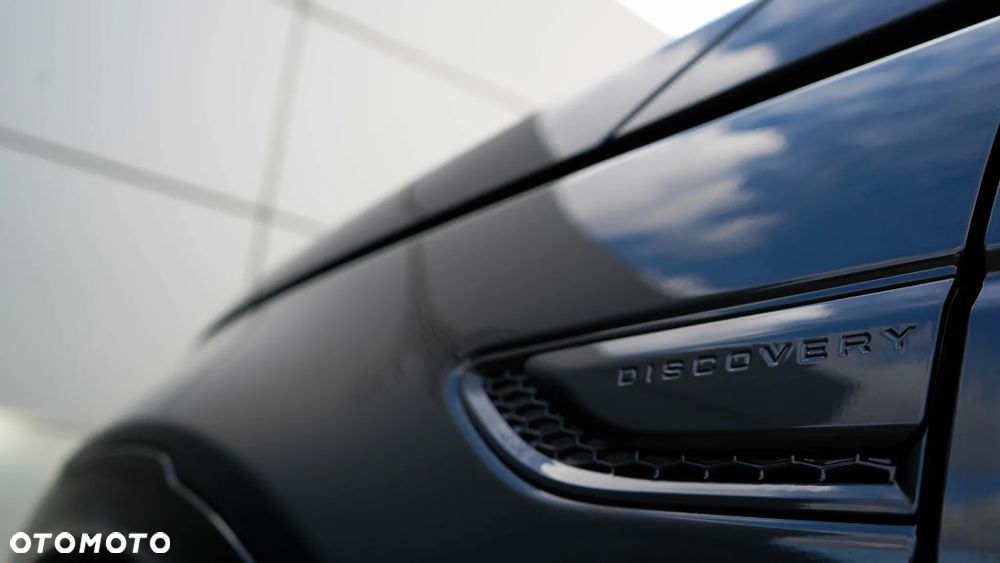 Land Rover Discovery Sport 2.0 D200 mHEV R-Dynamic SE - 11