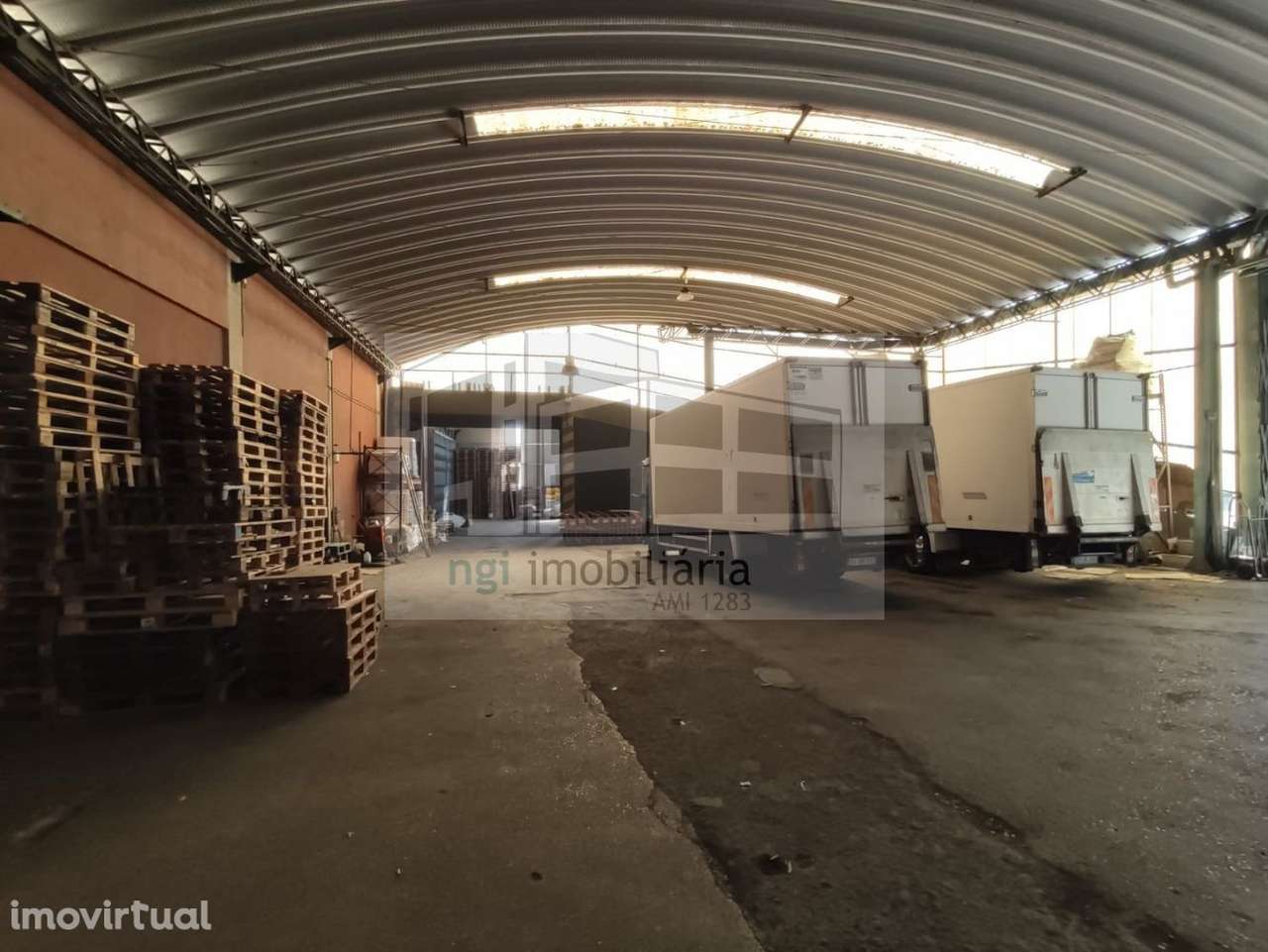 Armazém em S. João da Talha - Grande imagem: 5/60