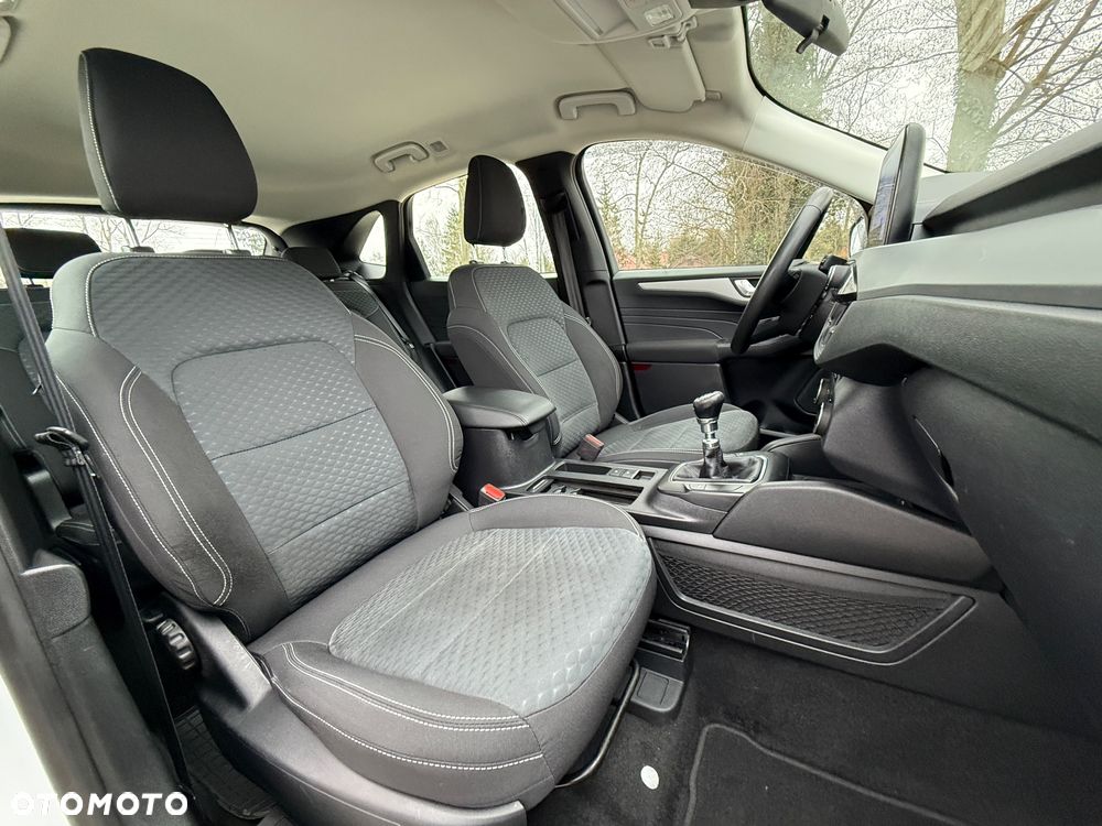 Ford Kuga 2.0 EcoBlue Hybrid TITANIUM - 30