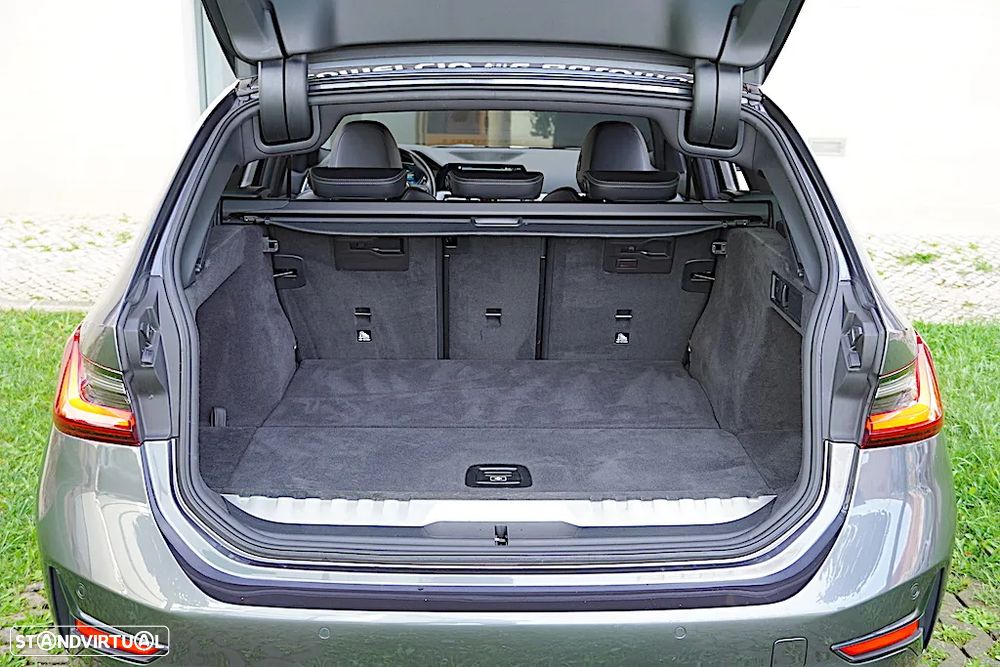 BMW 320 e Corporate Edition Auto - 12