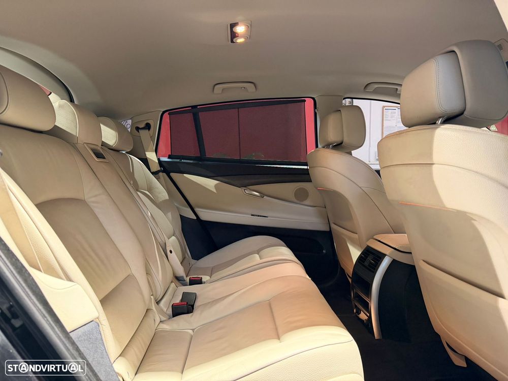 BMW 520 Gran Turismo d Line Luxury - 11
