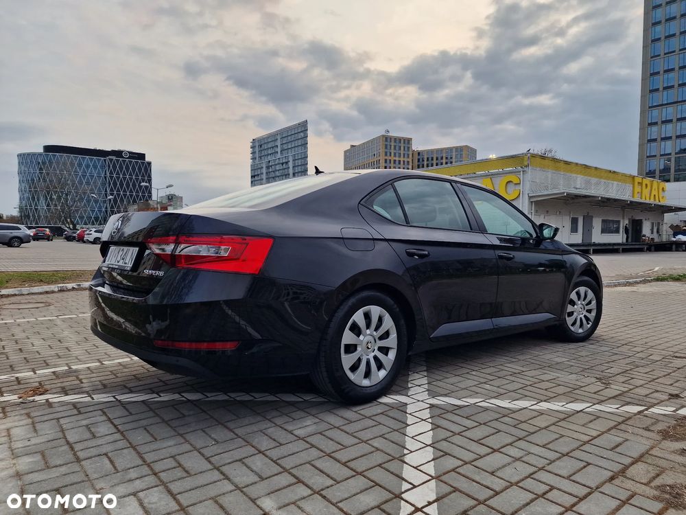 Skoda Superb 1.4 TSI Ambition - 11