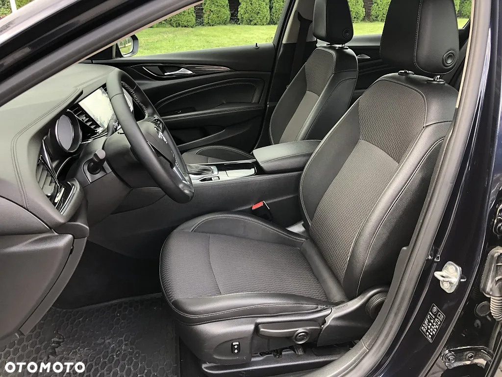 Opel Insignia 2.0 CDTI Exclusive S&S - 12