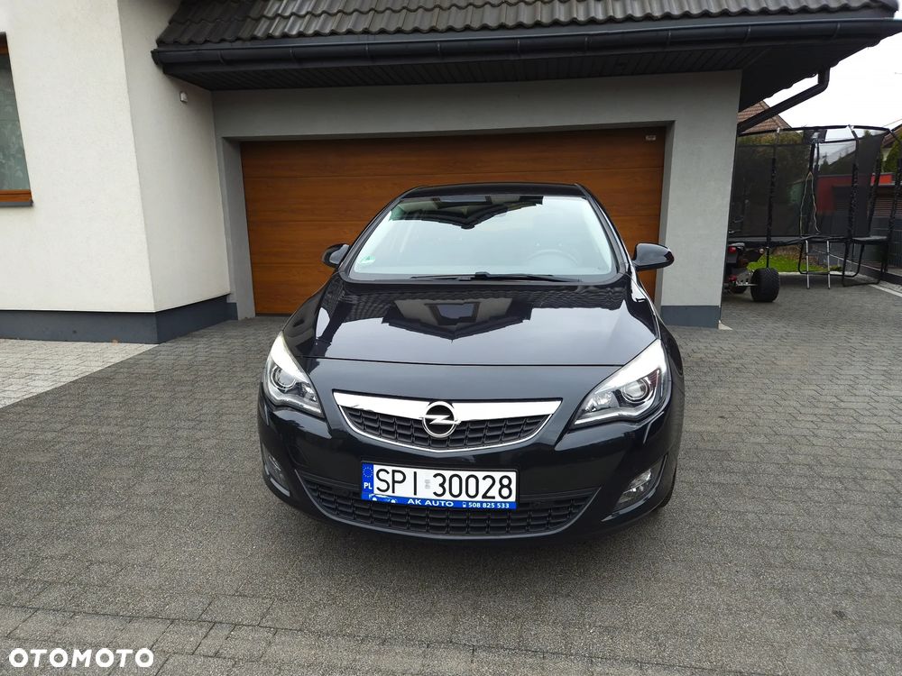 Opel Astra 1.6 Turbo Innovation - 9