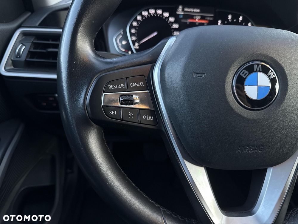 BMW Seria 3 318i Advantage - 20