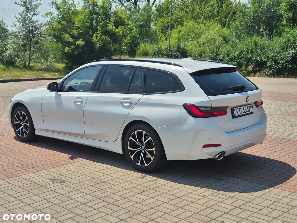 BMW Seria 3 320d xDrive Sport Line Shadow - 4