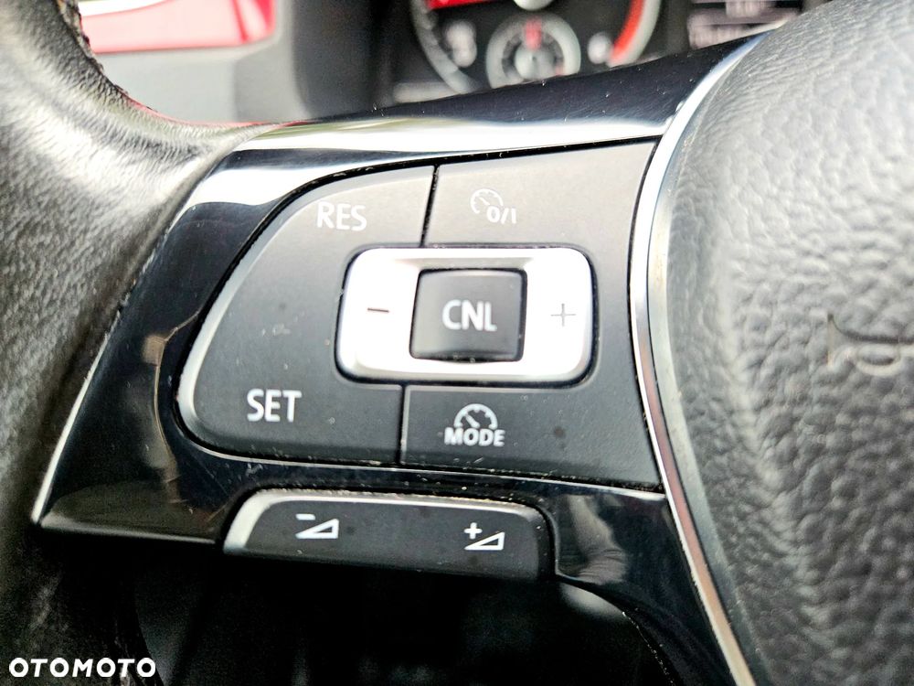 Volkswagen Caddy 2.0 TDI Highline DSG - 36