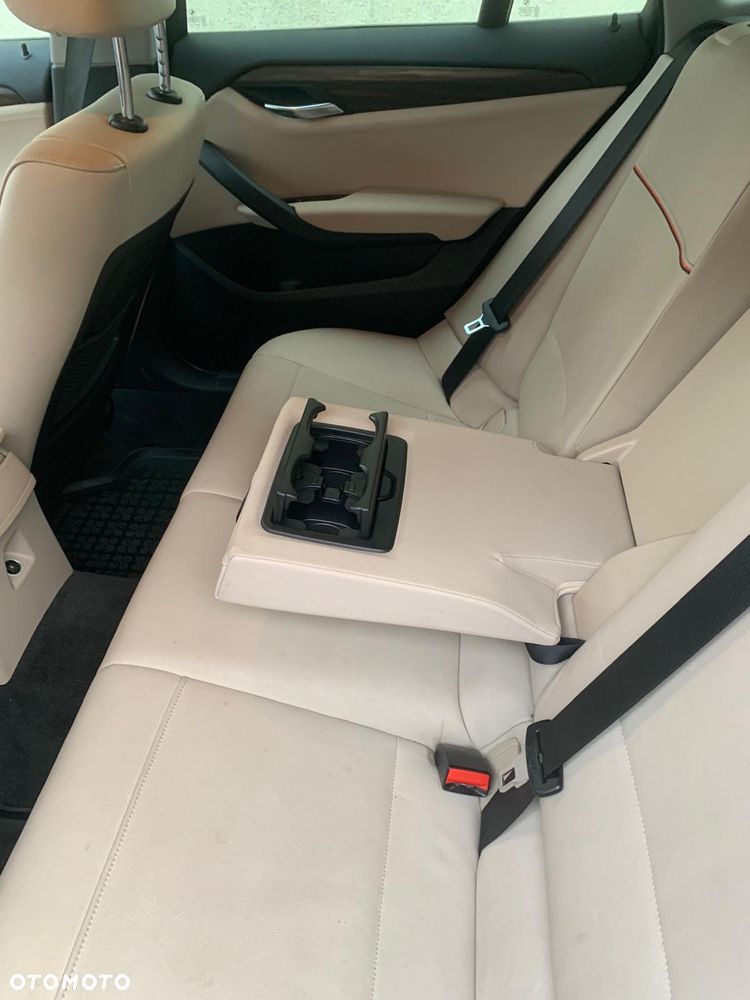 BMW X1 - 16