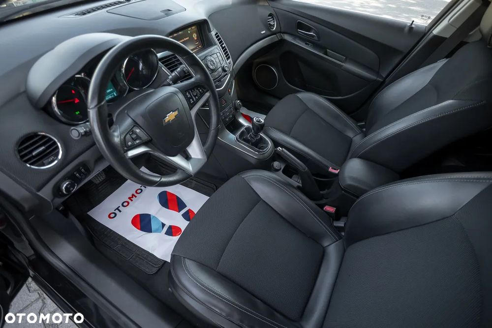 Chevrolet Cruze - 15