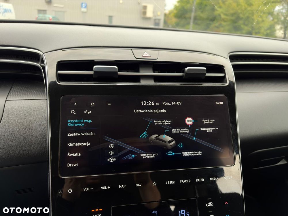 Hyundai Tucson 1.6 CRDi 48V-Hybrid 2WD DCT Select - 29