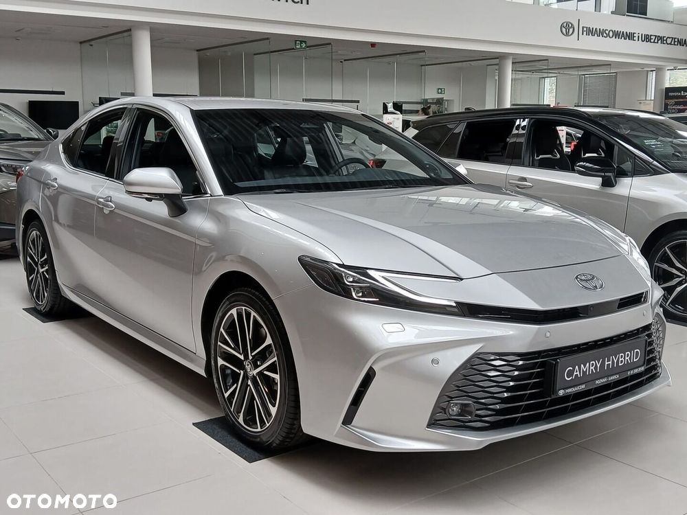 Toyota Camry - 2