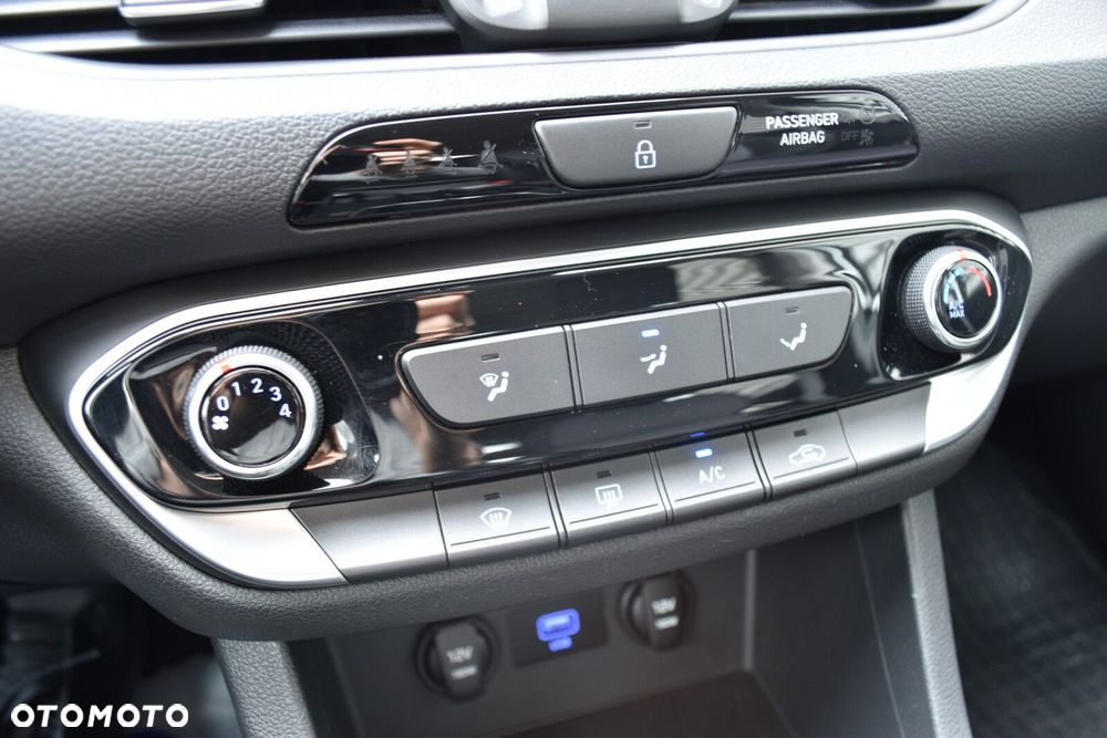 Hyundai i30 1.0 T-GDI Modern - 18