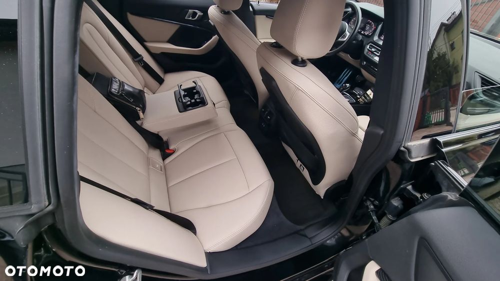 BMW Seria 2 218i M Sport - 25