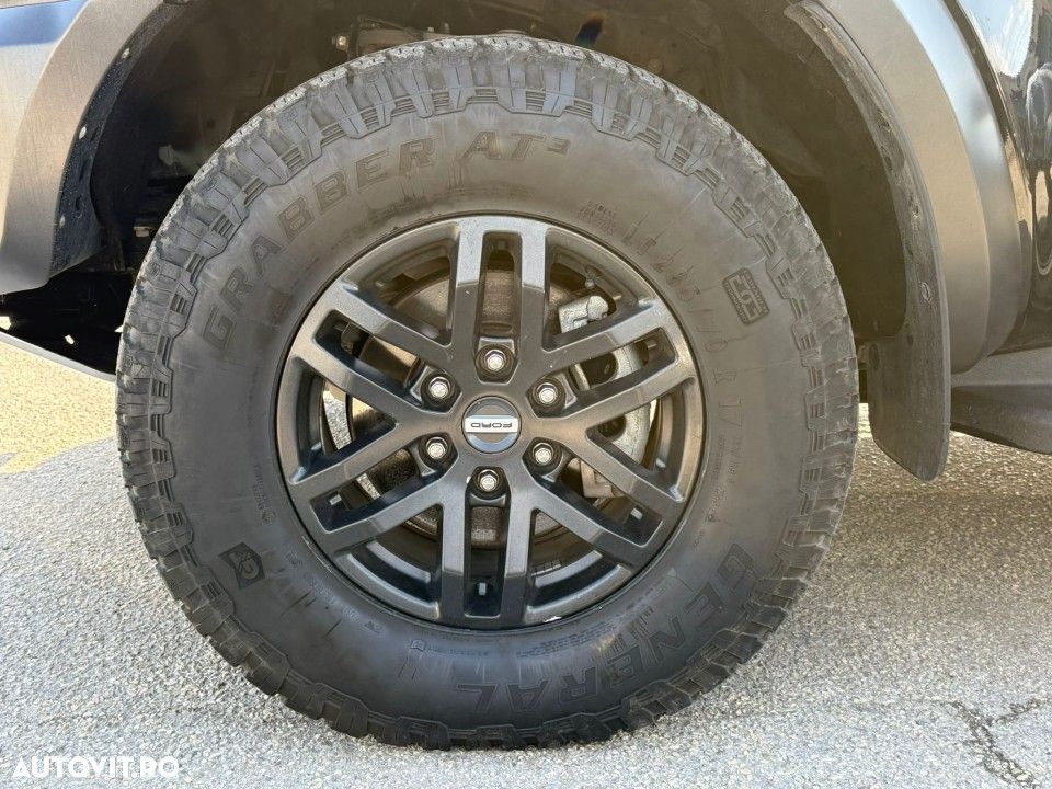 Ford Raptor - 10