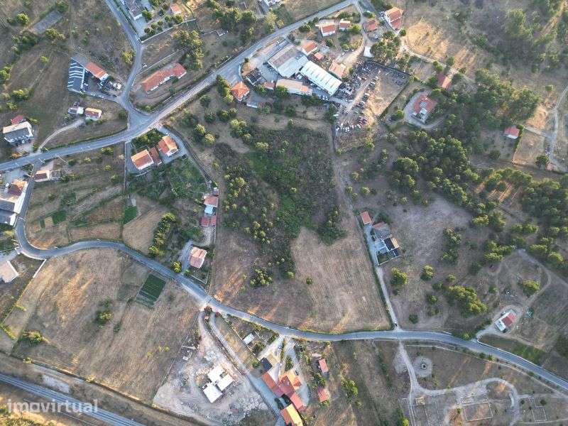 Terreno urbano à venda na Rua da Fábrica, 22.000 m² - Grande imagem: 2/6
