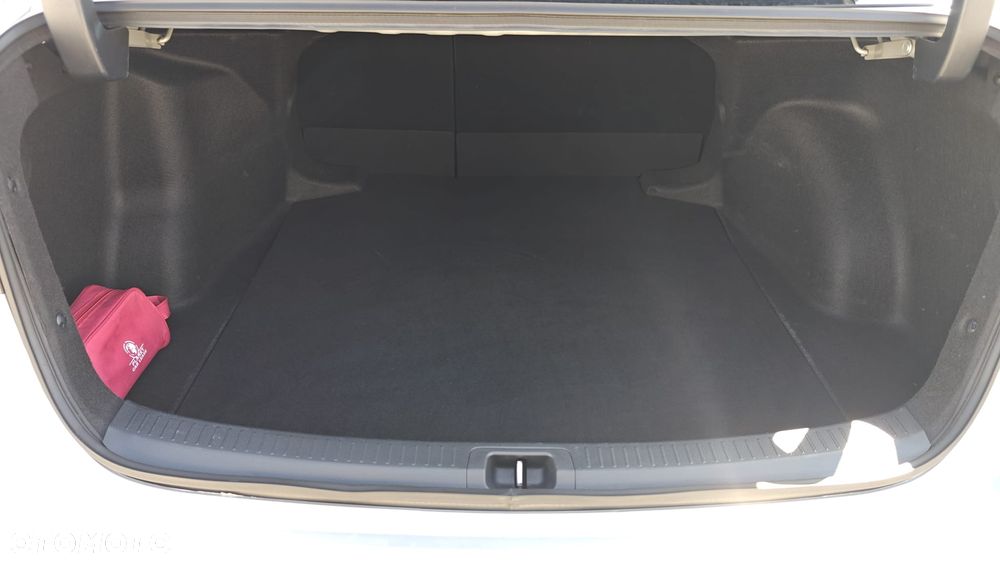 Toyota Corolla 1.8 Hybrid GPF Comfort - 14