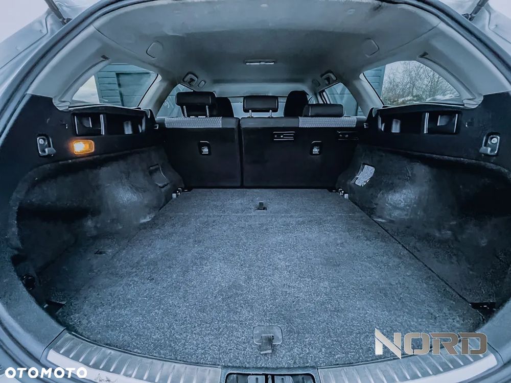 Toyota Auris 1.8 HSD Prestige - 23