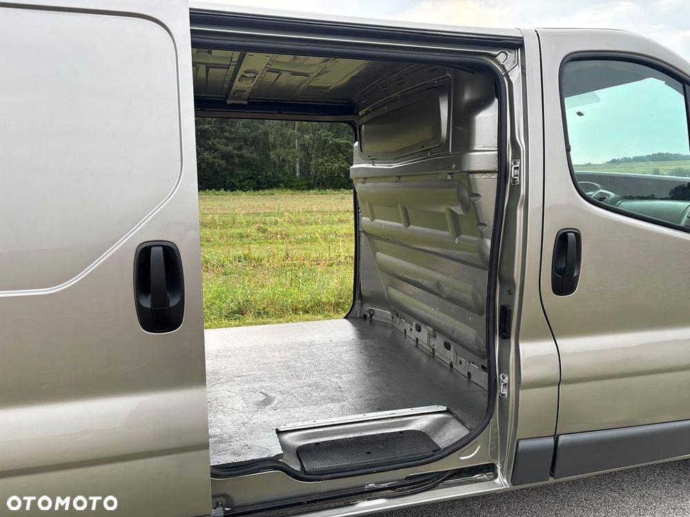 Opel Vivaro - 26