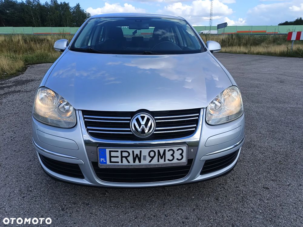 Volkswagen Jetta 1.6 TDI DPF Highline - 2