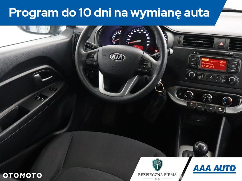 Kia Rio - 9