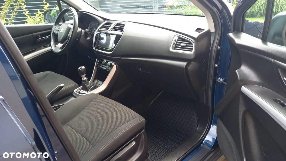 Suzuki SX4 S-Cross 1.4 T Elegance 4WD - 11