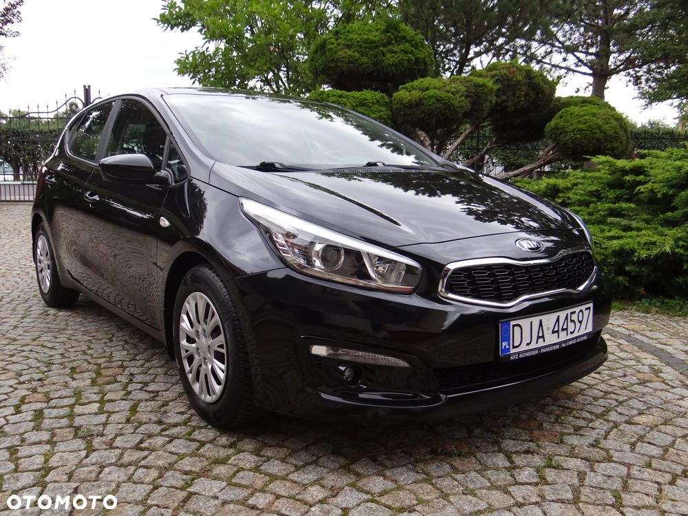 Kia Ceed 1.4 CVVT Attract - 18