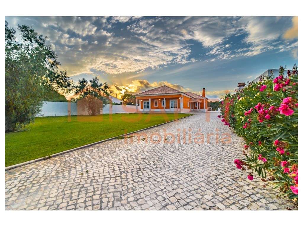 Moradia exclusiva em Almoster - Grande imagem: 2/51