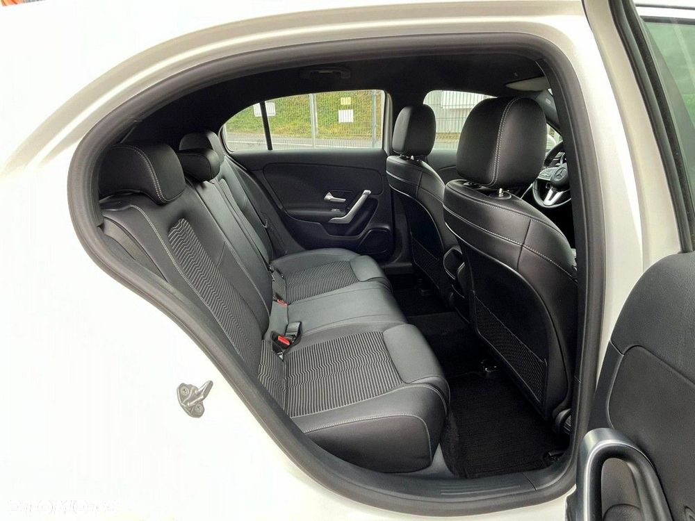 Mercedes-Benz Klasa A 250 4-Matic 7G-DCT - 9