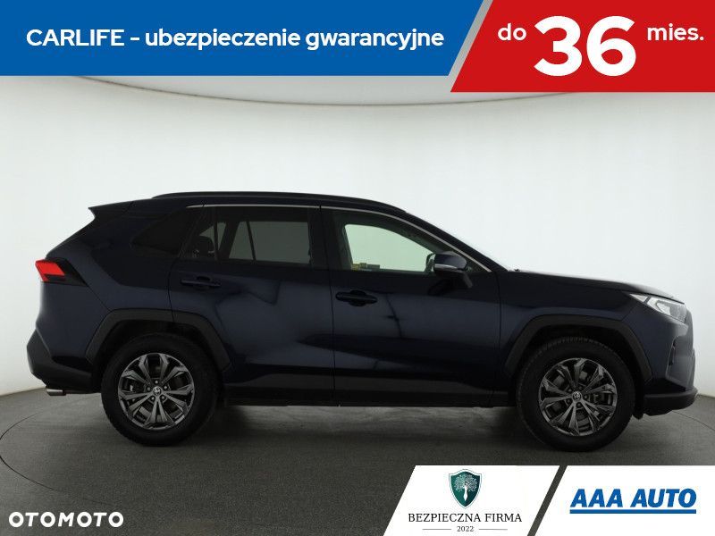 Toyota RAV4 - 8