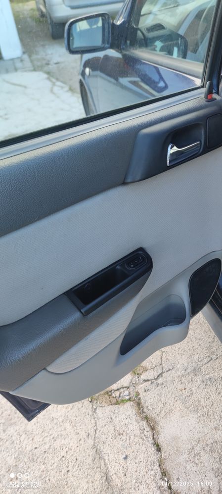 Opel Astra Caravan - 7