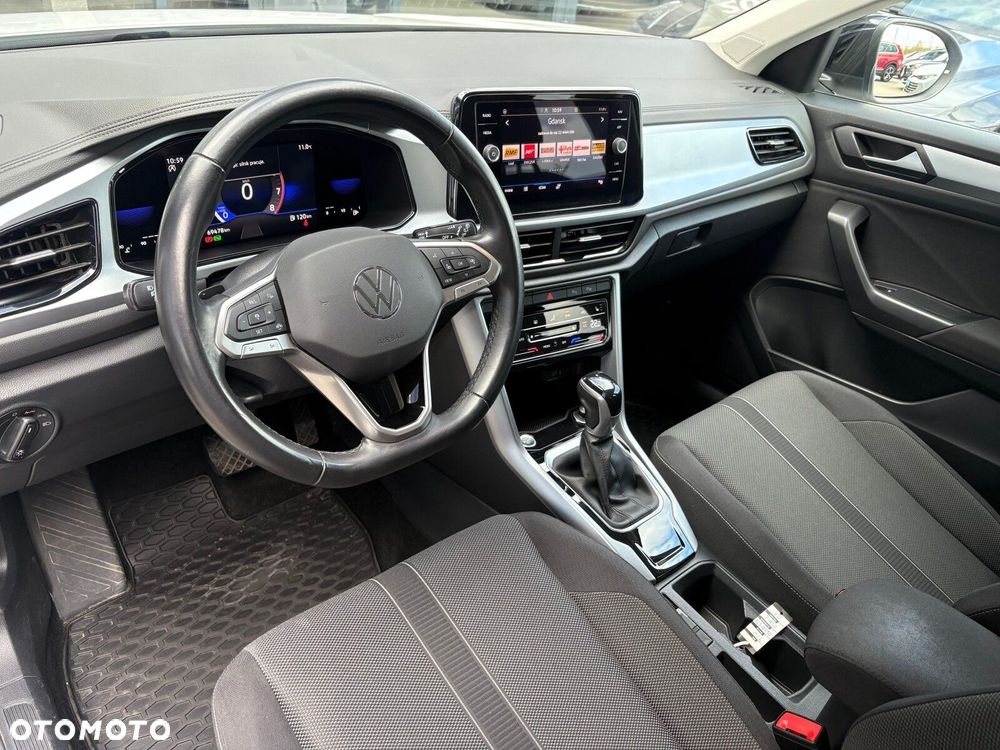 Volkswagen T-Roc - 12