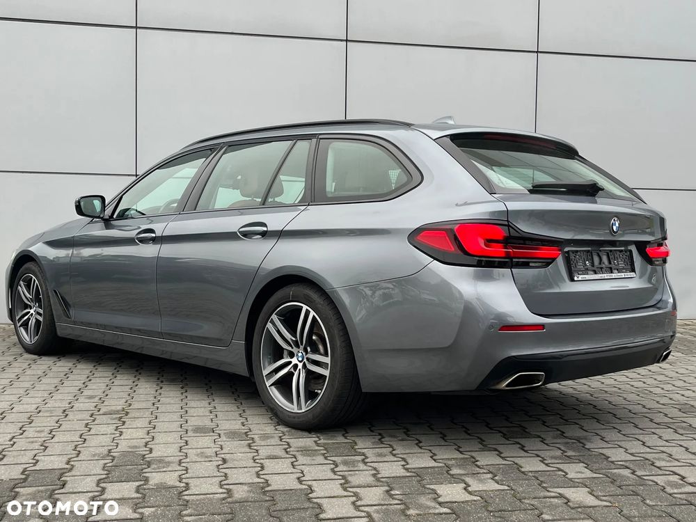 BMW Seria 5 520d xDrive Luxury Line - 10