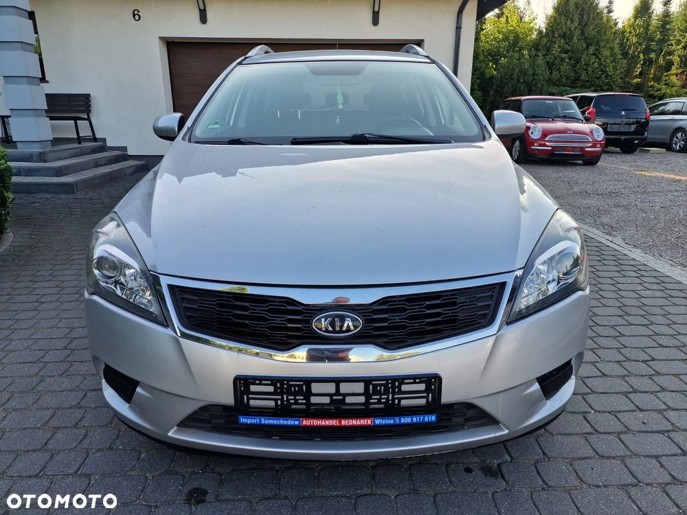Kia Ceed 1.4 CVVT Spirit - 10