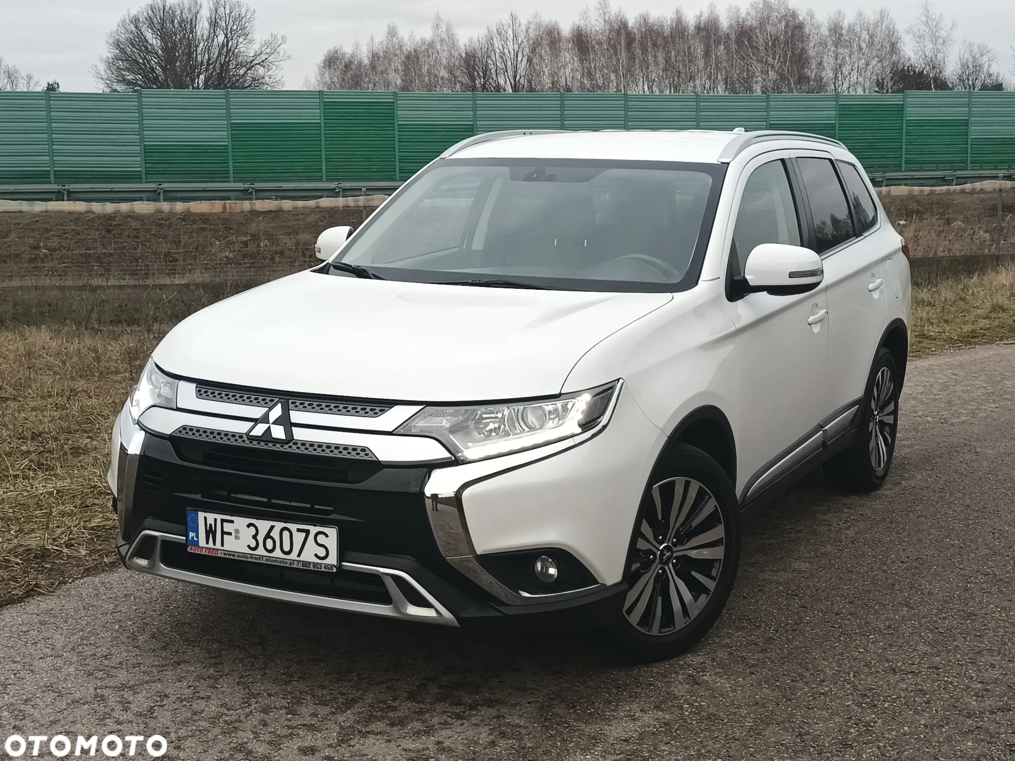 Mitsubishi Outlander 2.0 Intense Comfort 4WD CVT - 4