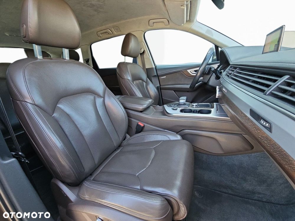 Audi Q7 - 26