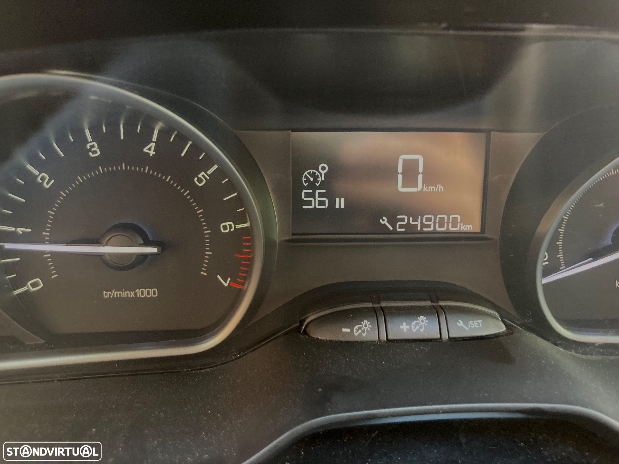 Peugeot 2008 1.2 PureTech Style - 9