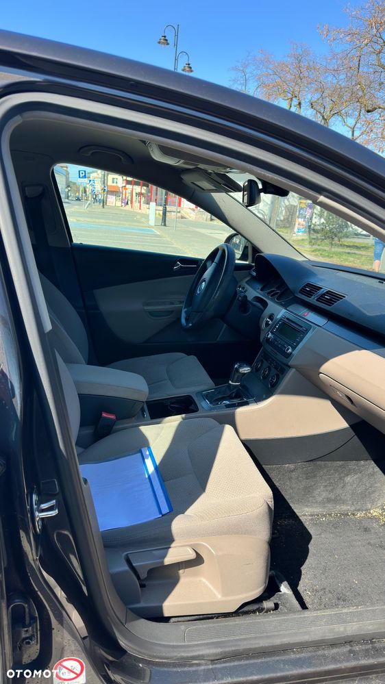 Volkswagen Passat 2.0 TDI DPF DSG Comfortline - 21