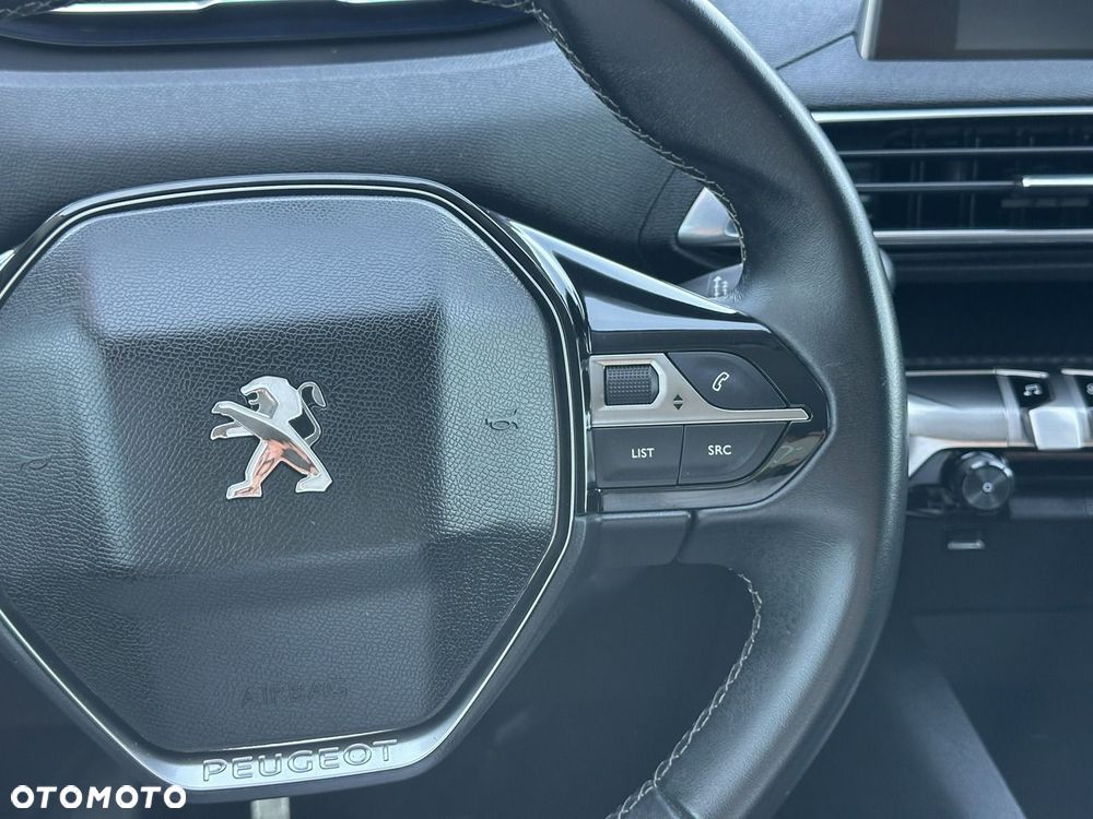 Peugeot 5008 - 21