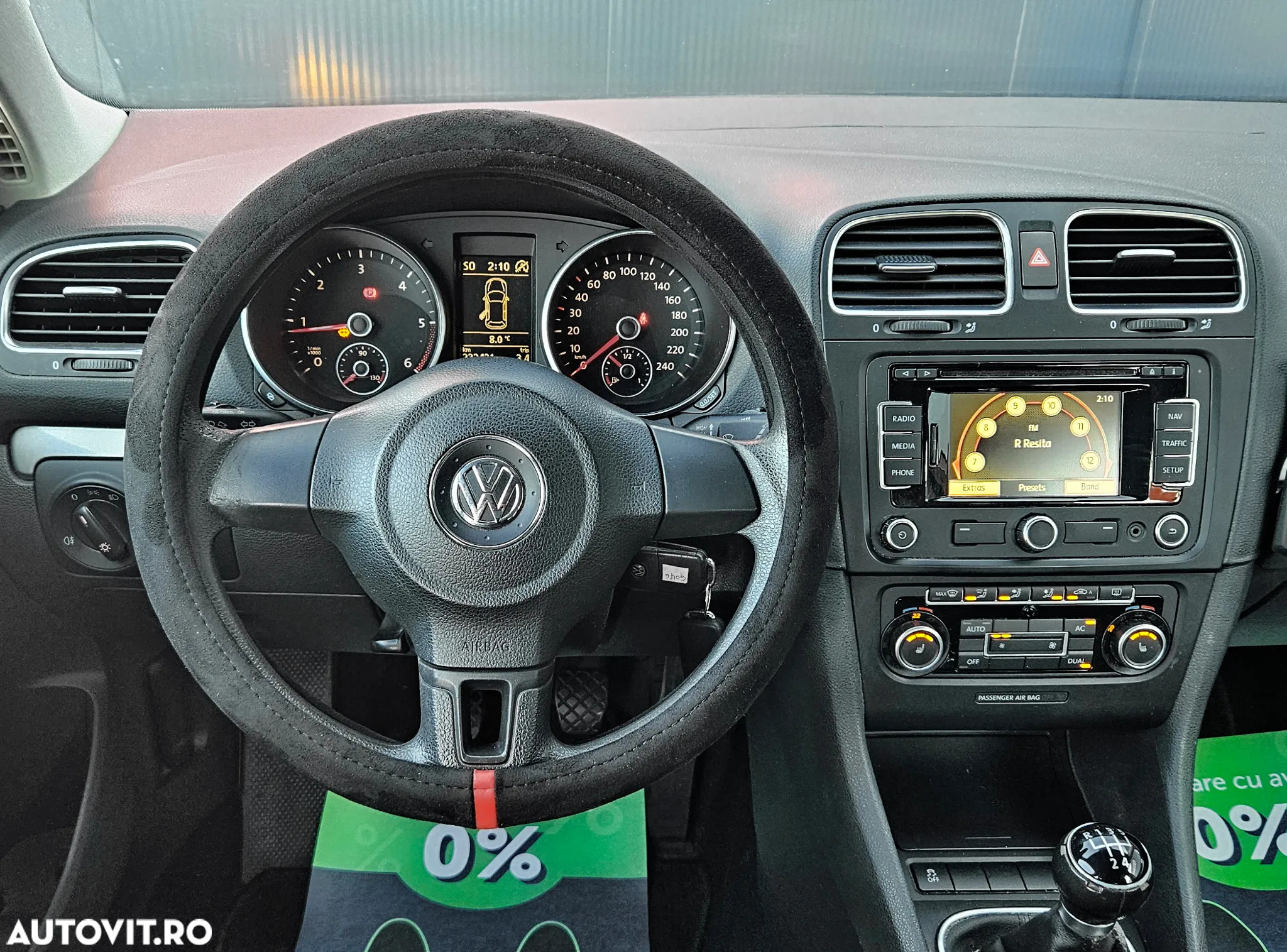 Volkswagen Golf - 16