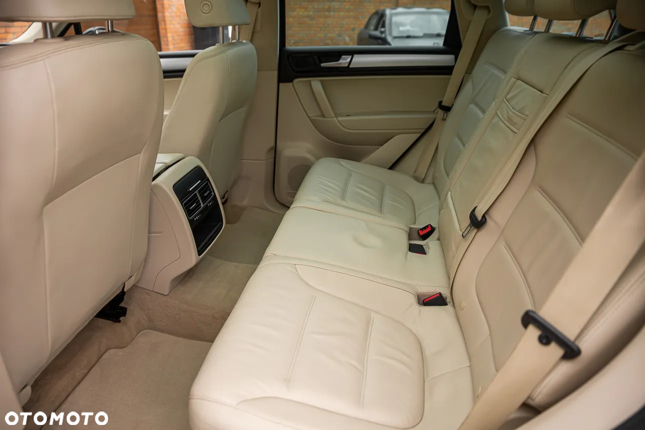 Volkswagen Touareg 3.0 V6 TDI BMT R-Style - 20