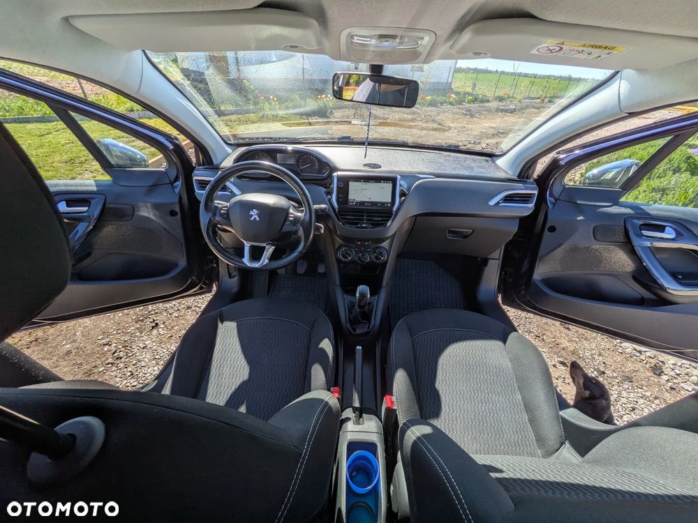 Peugeot 208 82 PureTech Style - 5